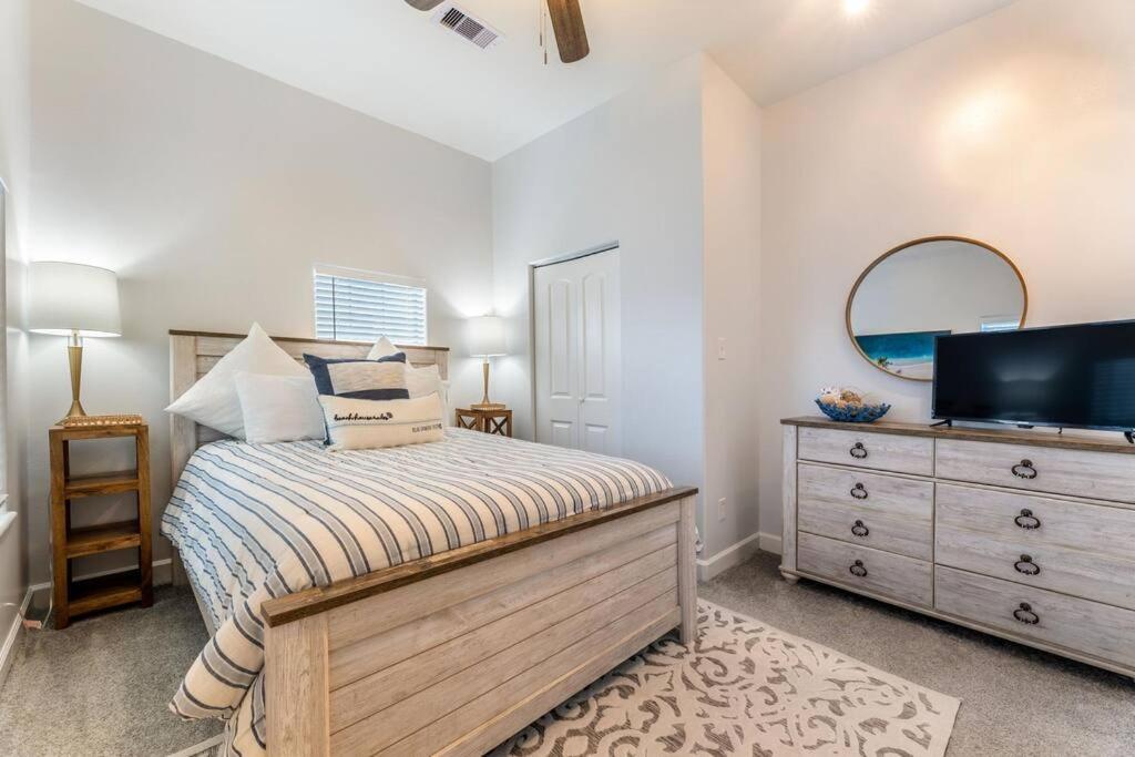 5/3 With A Heated Pool 2 Min From Beach, Updated Galveston Luaran gambar