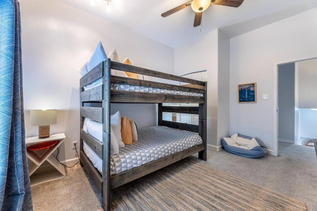 5/3 With A Heated Pool 2 Min From Beach, Updated Galveston Luaran gambar